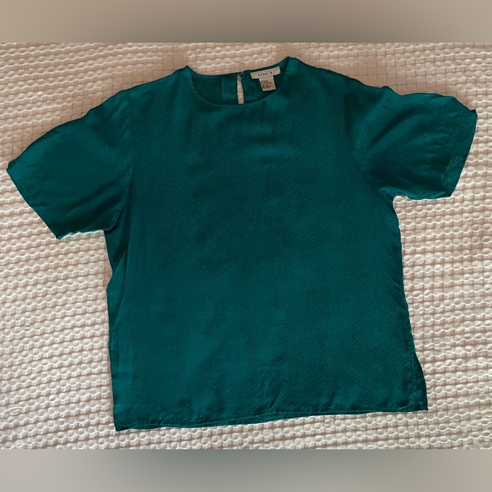 Green 100% silk blouse